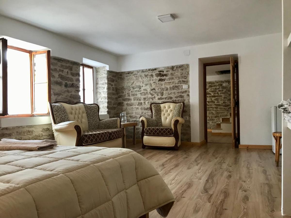 Vila Eri Gjirokaster Luaran gambar