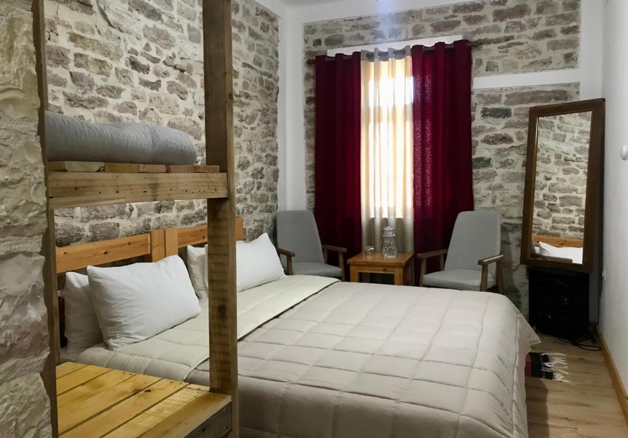 Vila Eri Gjirokaster Luaran gambar