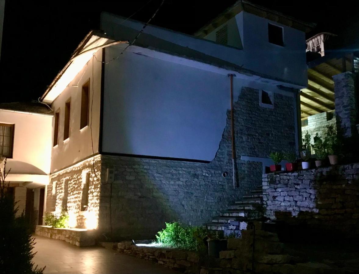 Vila Eri Gjirokaster Luaran gambar