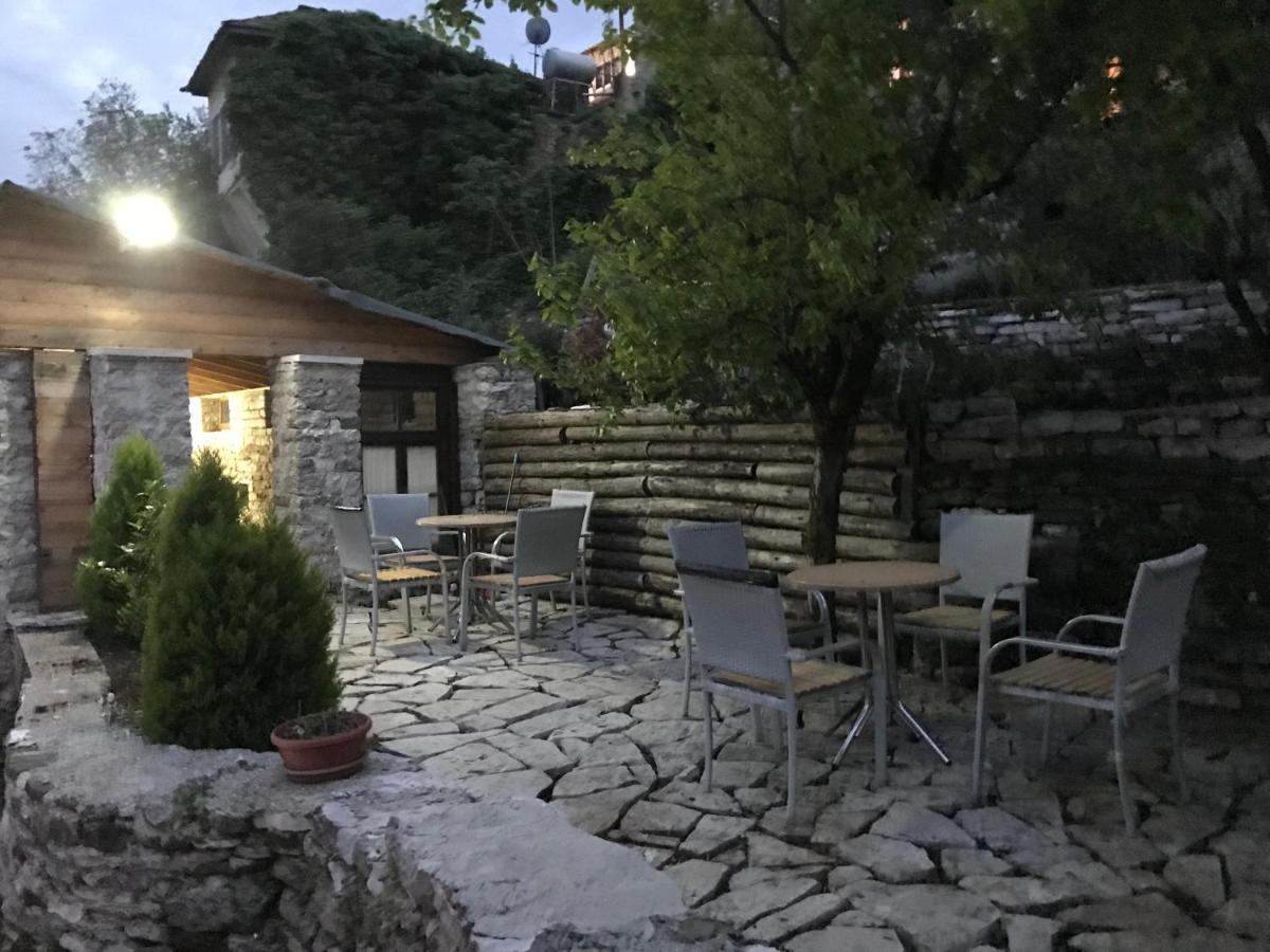 Vila Eri Gjirokaster Luaran gambar