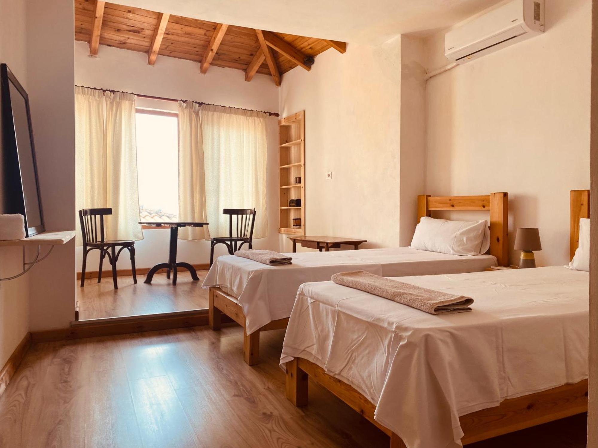 Vila Eri Gjirokaster Luaran gambar