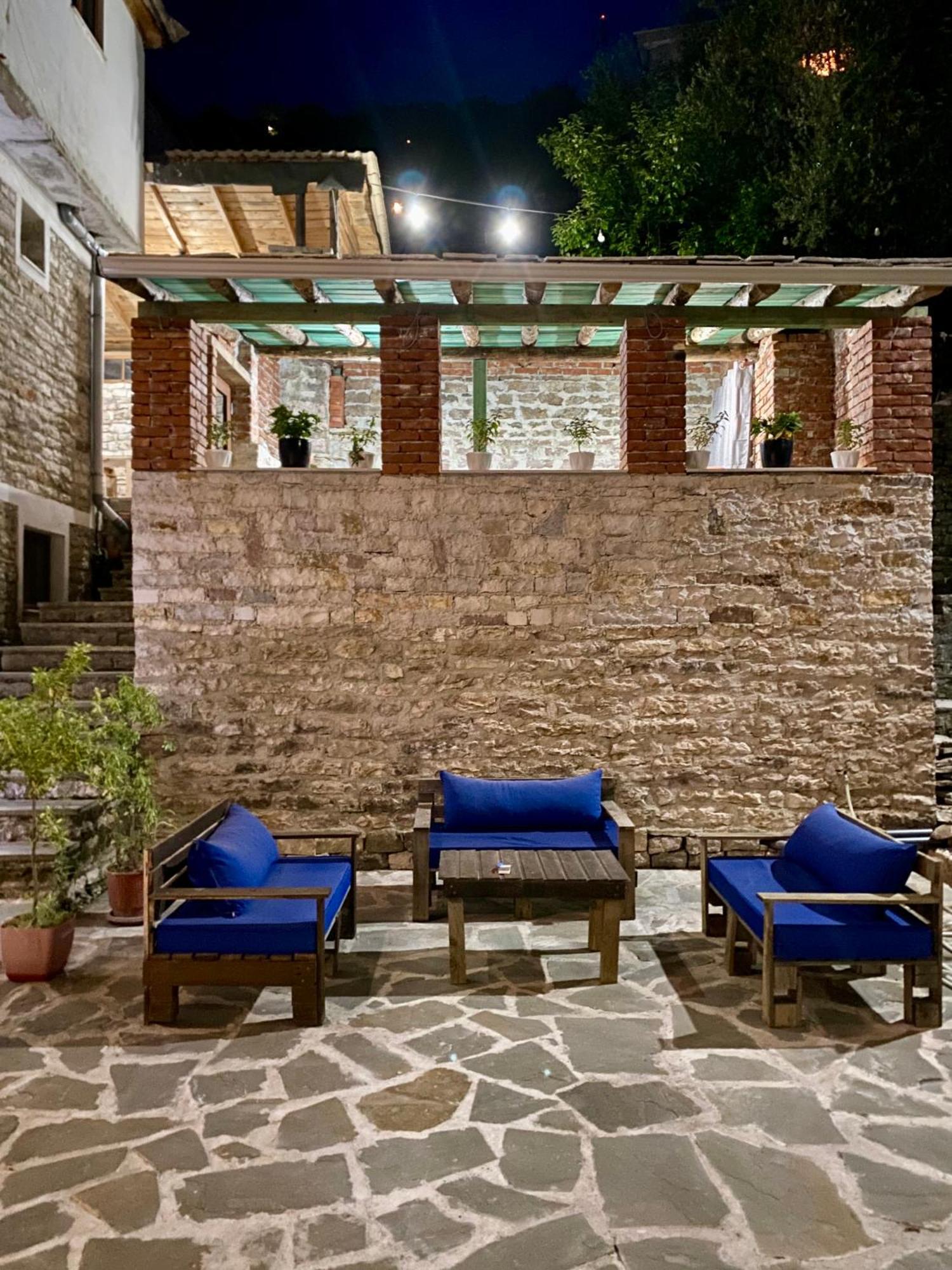 Vila Eri Gjirokaster Luaran gambar